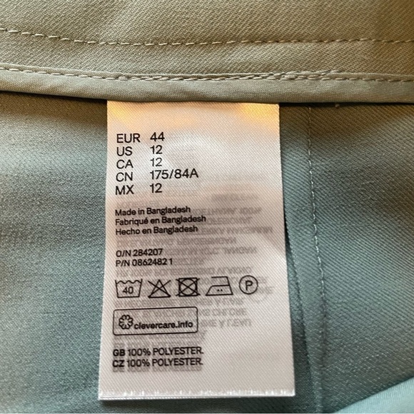 H&M Pleat Detailed Shorts Size 12 Blue/Green/Gray Color - Picture 9 of 10